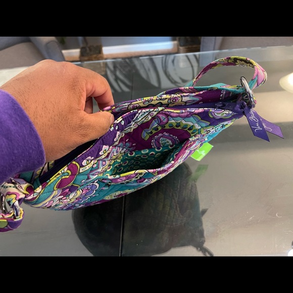 VERA BRADLEY BUNDLE!! Get 2 beautiful bags for the price of 1! Huge sale!! - Picture 4 of 11